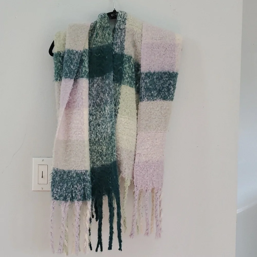 Steve Madden oversize cozy fuzzy blanket scarf